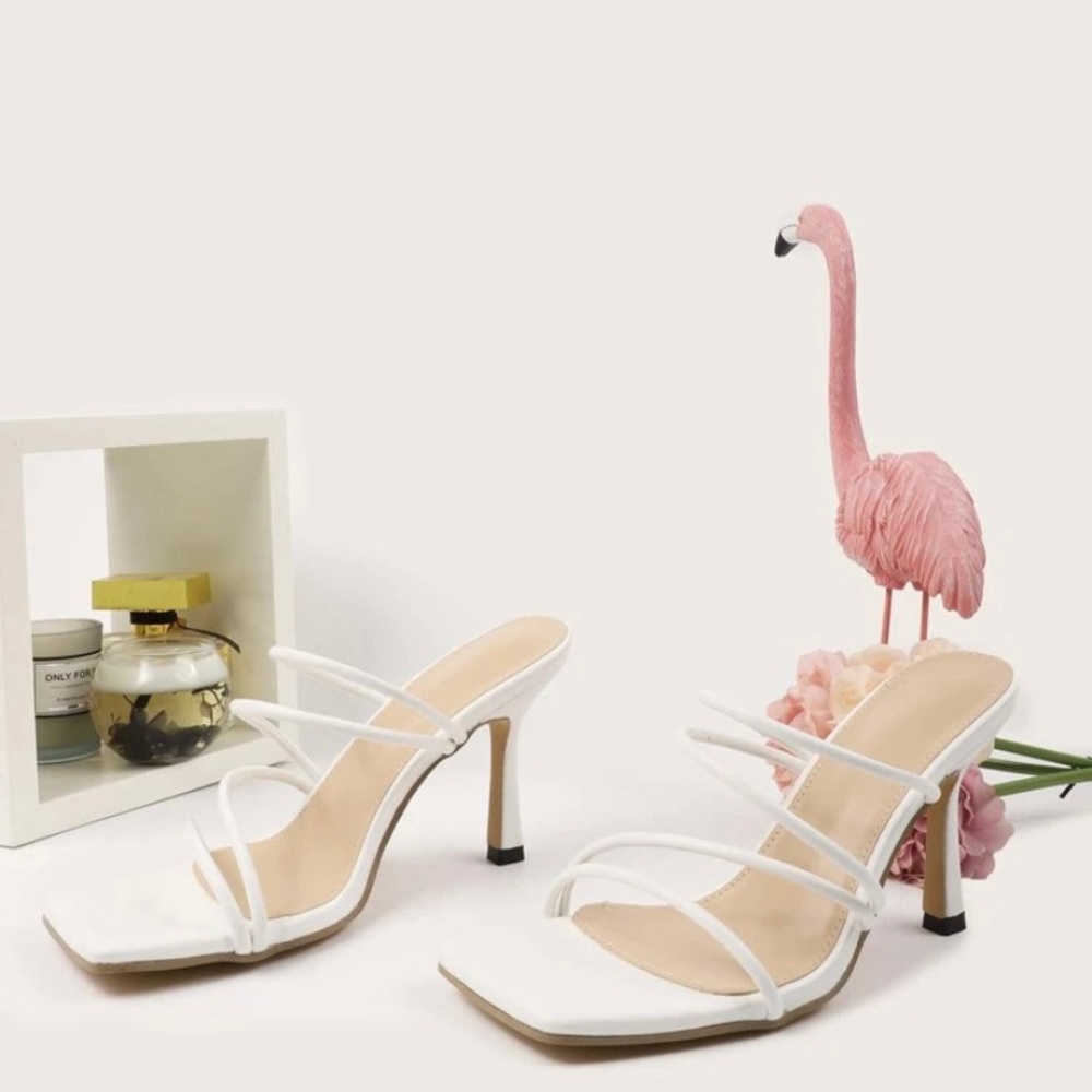 White Minimalist Mid Heeled Mules